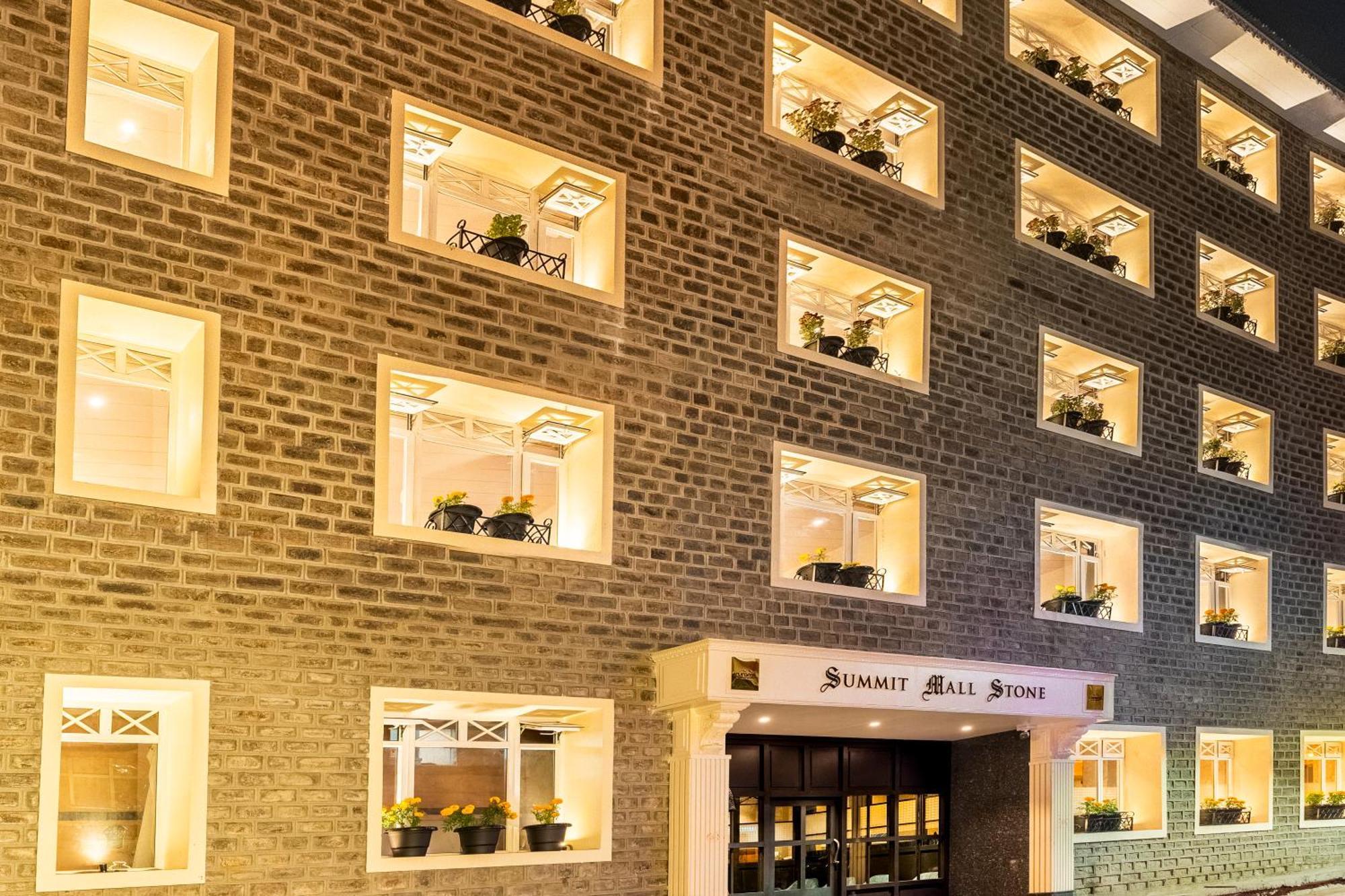 Summit Mall Stone Hotel Дарджилинг Экстерьер фото