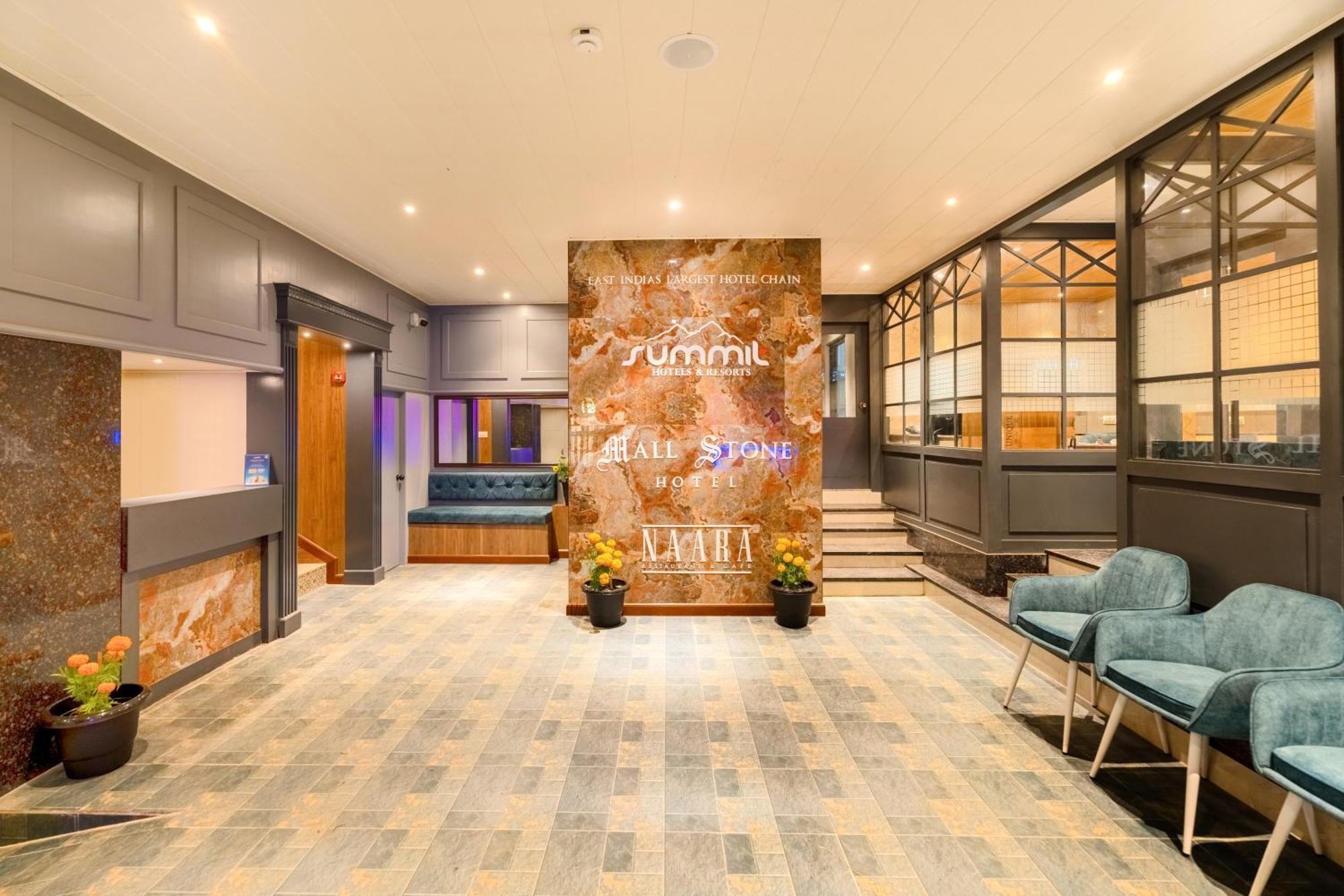 Summit Mall Stone Hotel Дарджилинг Экстерьер фото